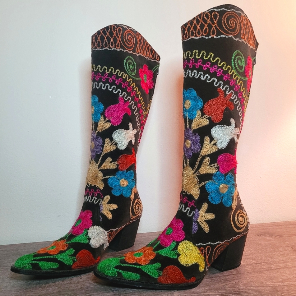 SOLD Artemis Erkan Demir boutique sz 7 quality leather floral knee high boots